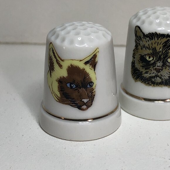 Lot of 6 Porcelain Cat Face Thimbles White Gold Rim SDJ-TG - Picture 2 of 10